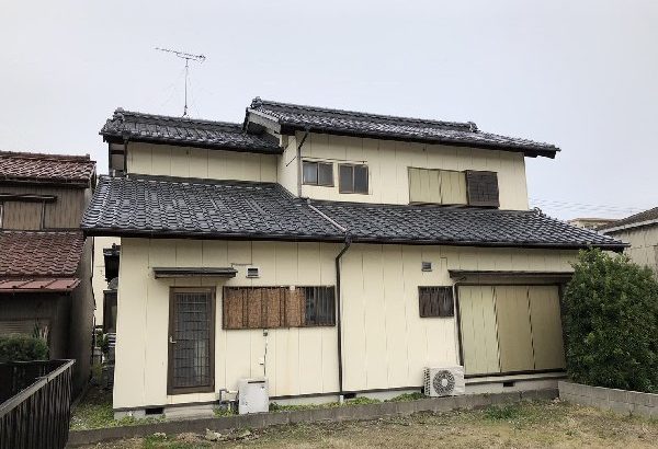 愛知県名古屋市港区　外壁塗装　全景　施工前