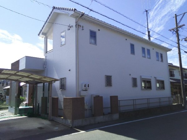 愛知県瀬戸市　外壁塗装　全景　施工完了