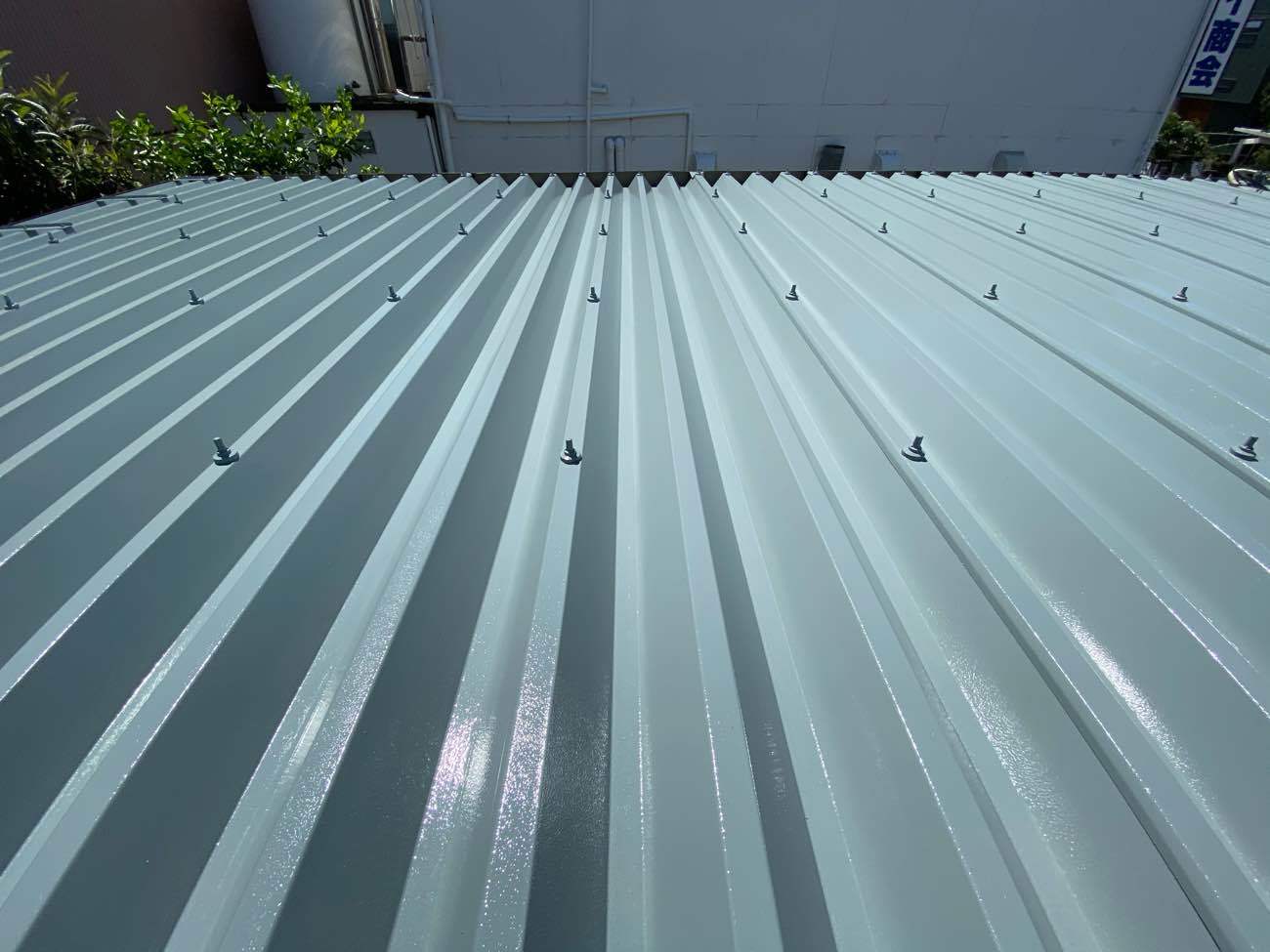 愛知県名古屋市南区　店舗サロン　折板屋根塗装　施工完了