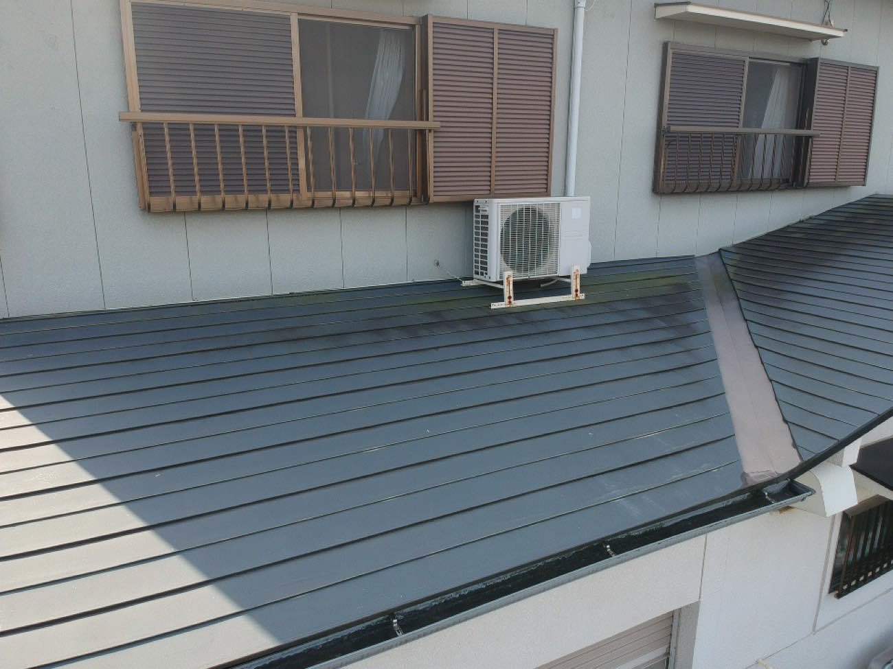 愛知県津島市　屋根塗装　全景　施工前