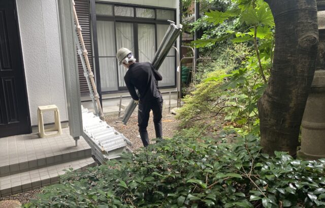 一宮市屋根工事　足場組み立て