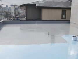 通気緩衝工法は、屋上など広い場所の防水工事にオススメです　アートペインズ