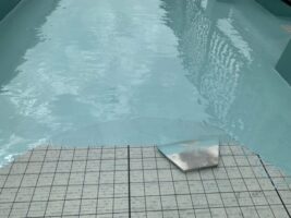 ウレタン塗膜防水は、塗膜で防水層を形成するため、どんな形状のベランダでも施工が可能です　アートペインズ