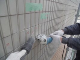 補修工事は、塗装工事を行う前に必ず施工されるものです アートペインズ