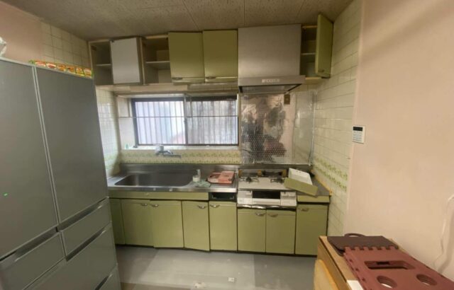 キッチンリフォーム工事　キッチンリフォーム　リフォーム　名古屋市港区　施工事例　アートペインズ　施工前