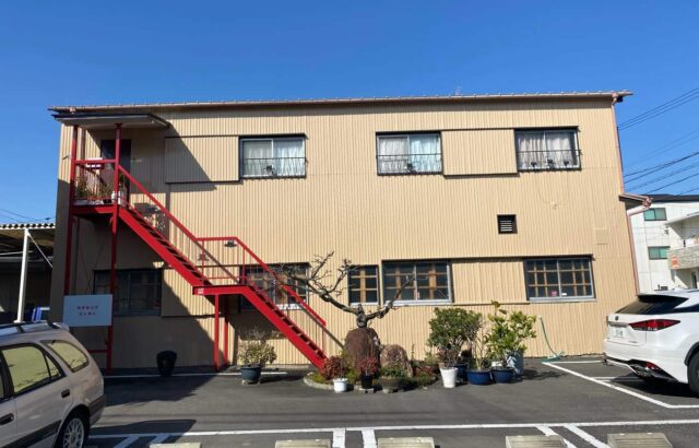 屋根葺き替え工事　外壁塗装工事　外壁塗装　ｱｽﾃｯｸ　ｼｬﾈﾂﾄｯﾌﾟﾜﾝ PX-774　名古屋市中村区　施工事例　アートペインズ　施工後