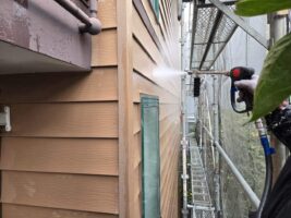 下地処理は、塗装工事の中でも最も重要な工事です アートペインズ