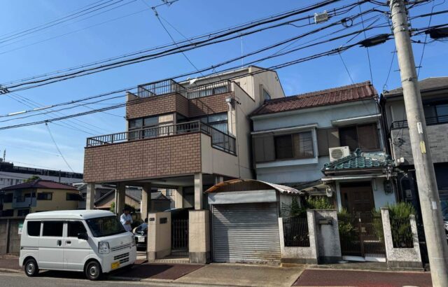 屋根塗装　ｼｬﾈﾂﾃｯｸSi　ミネラルグレイ　外壁塗装　スーパーラジカルシリコンGH　ﾊﾟｰﾙｸﾞﾚｲ　名古屋市港区　施工事例　アートペインズ　アステックペイント　施工前