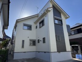 クリーム系塗装