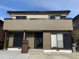 ベージュ系塗装