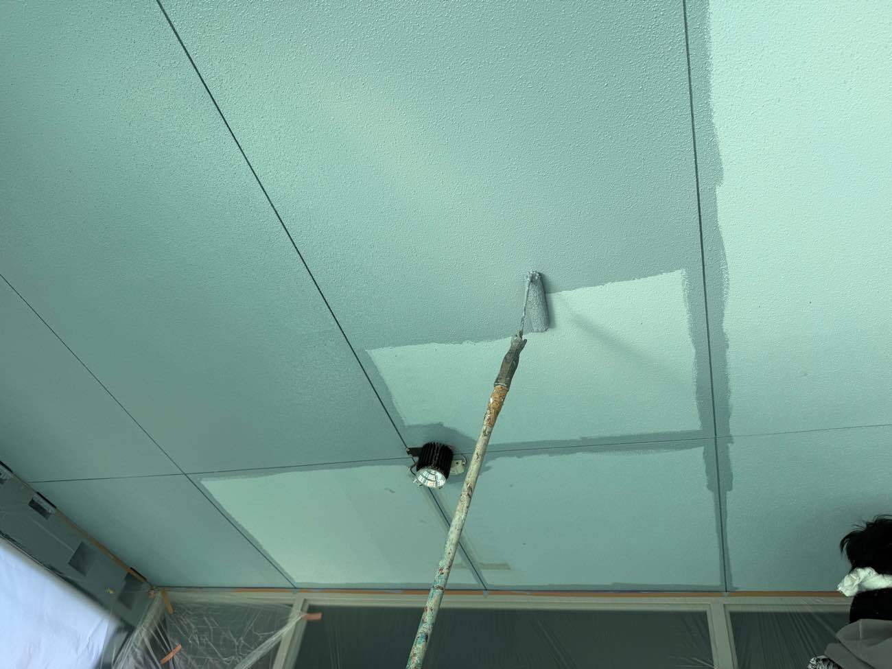 軒天上 施工事例 一宮市 付帯部塗装 アートペインズ 上塗り